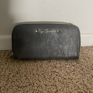 Dual pocket wallet